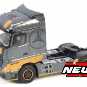 camion gris et orange