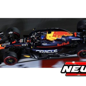 voiture de course formule 1 mauve