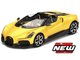 voiture de sport cabriolet jaune