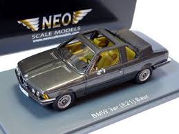 vieille voiture grise allemande cabriolet