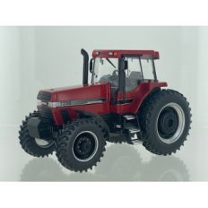 vieux tracteur agricole rouge