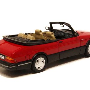 vieille voiture suedoise cabriolet rouge