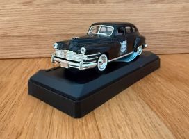 vieille voiture de police noire