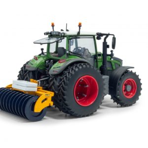 gros tracteur agricole vert