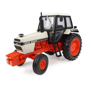vieux tracteur agricole blanc et orange