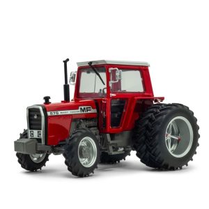 vieux tracteur agricole rouge