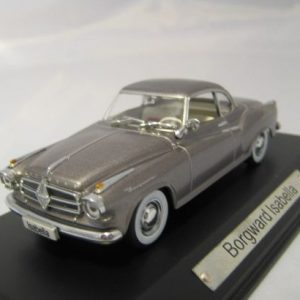 vieille voiture coupe grise