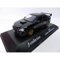 vieille voiture de sport noire