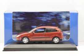 vieille voiture allemande rouge