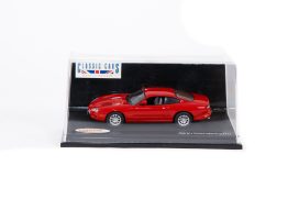 vieille voiture anglaise coupe rouge