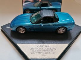 vieille voiture americaine cabriolet bleu