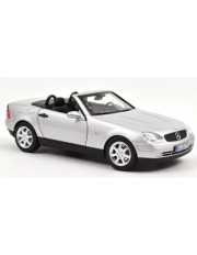vieille voiture de sport cabriolet grise