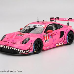 voiture de course allemande coupe rose