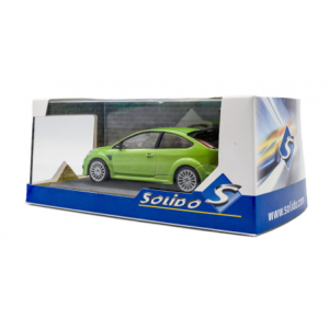 vieille voiture de sport vert