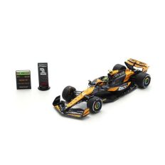 voiture de course formule 1 orange et noire