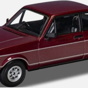 vieille voiture coupe rouge