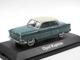 vieille voiture allemande bleu avec toit blanc