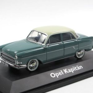 vieille voiture allemande bleu avec toit blanc