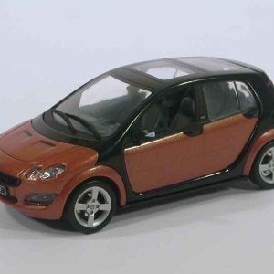 petite voiture rouge et noire