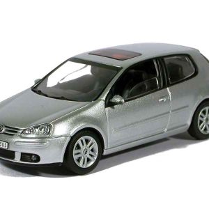 vieille voiture allemande grise