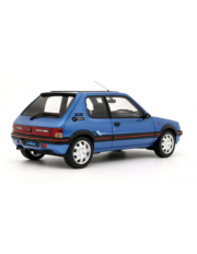 vieille voiture française de sport bleu