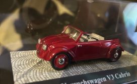 vieille voiture cabriolet bordeaux