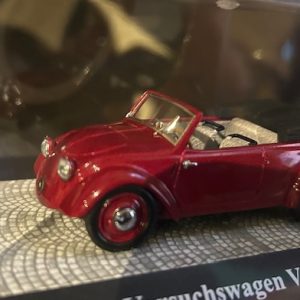 vieille voiture cabriolet bordeaux