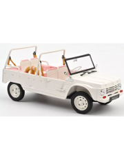 vieille voiture française cabriolet blanche