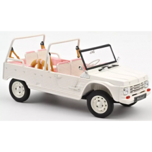 vieille voiture française cabriolet blanche