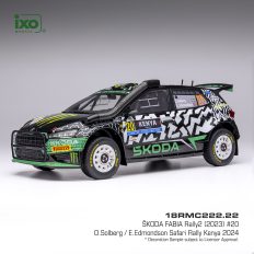 voiture de rallye noire et verte