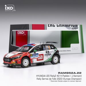 voiture de rallye blanche et rouge