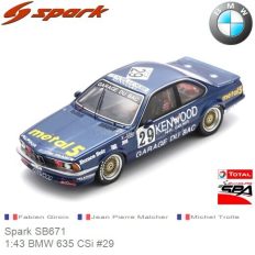 vieille voiture de course allemande bleu