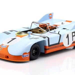 vieille voiture de course bleu et orange