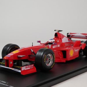 vieille voiture de course formule 1 italienne rouge