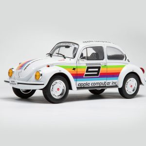 vieille voiture allemande blanche