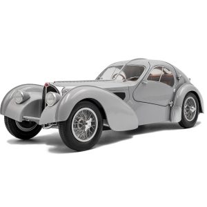 vieille voiture de sport grise