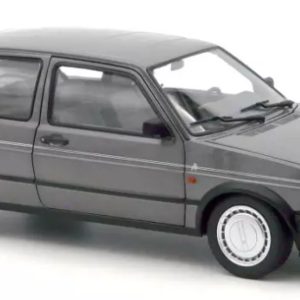 vieille voiture allemande grise