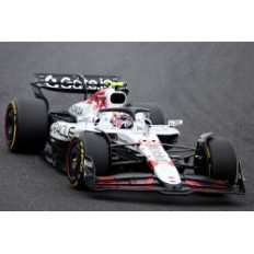 voiture de course formule 1 blanche