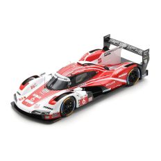 voiture allemande de course rouge et blanche