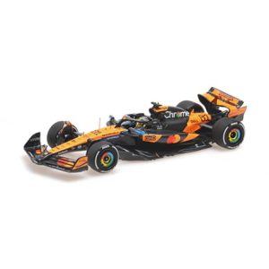 voiture de course formule 1 orange