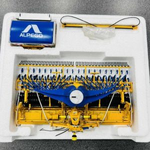 machine agricole jaune et bleu italienne