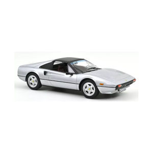 vieille voiture de sport italienne coupe grise