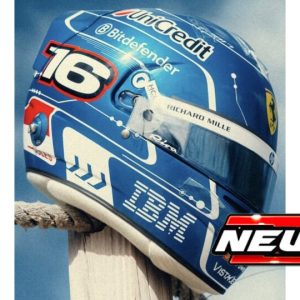 casque de pilote de course bleu
