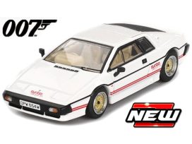 vieille voiture de sport coupe blanche