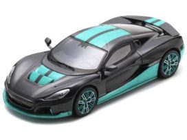 voiture de sport coupe noire et verte