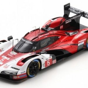 voiture de course rouge et blanche