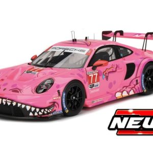 voiture de course allemande rose