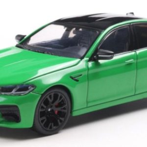 voiture de sport berline verte