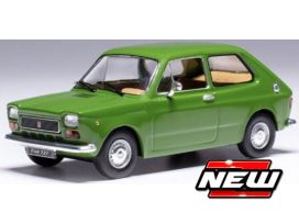 vieille petite voiture italienne verte