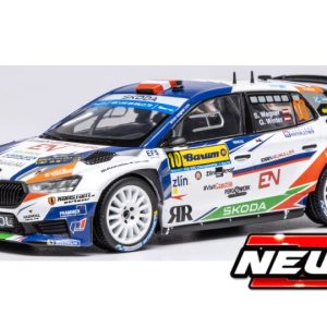 voiture de rallye blanche et orange